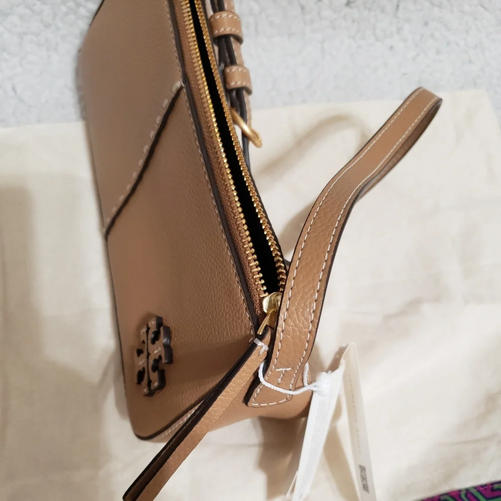 Tory Burch McGraw Leather Shoulder Bag - Picture 9 of 9
